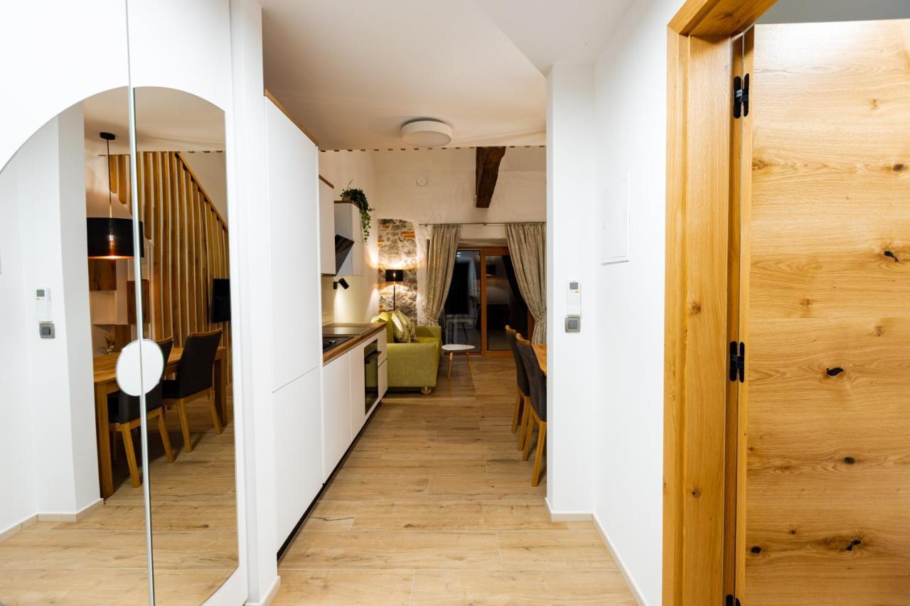 Resort Village Majer Gradac Eksteriør billede